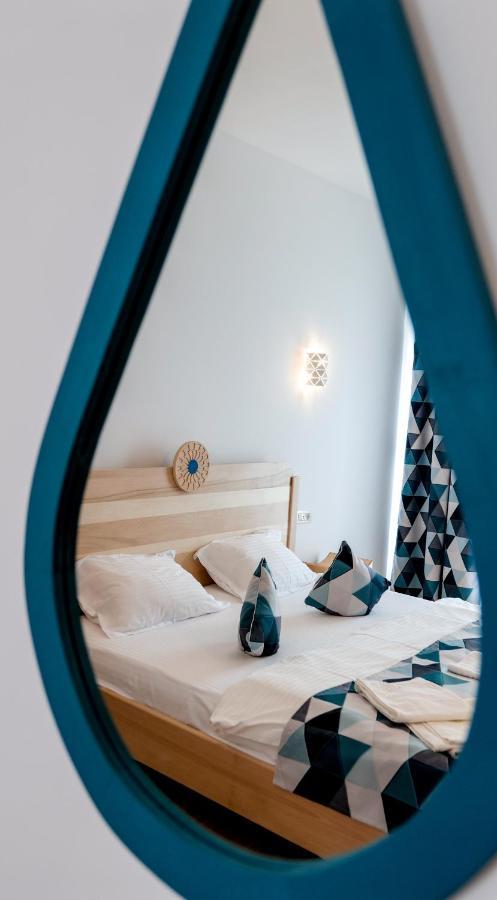 Conacul Olarilor Bed and Breakfast Baia de Fier Buitenkant foto