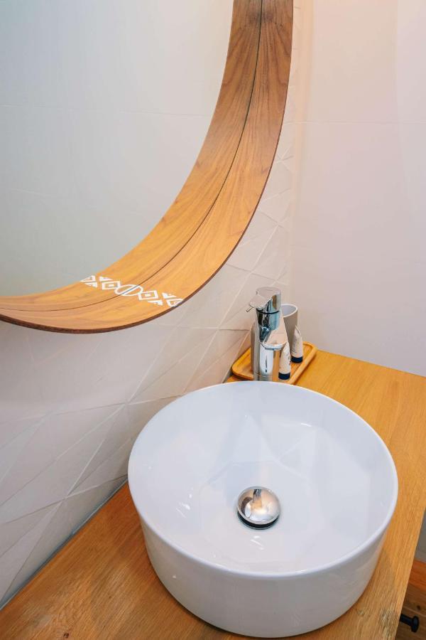 Conacul Olarilor Bed and Breakfast Baia de Fier Buitenkant foto
